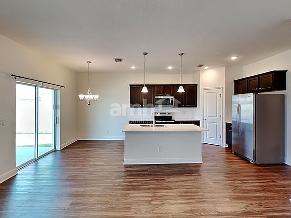 4th image of 1138 Sky Lakes Dr