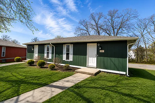 211 Wheaton Ct Photo 1