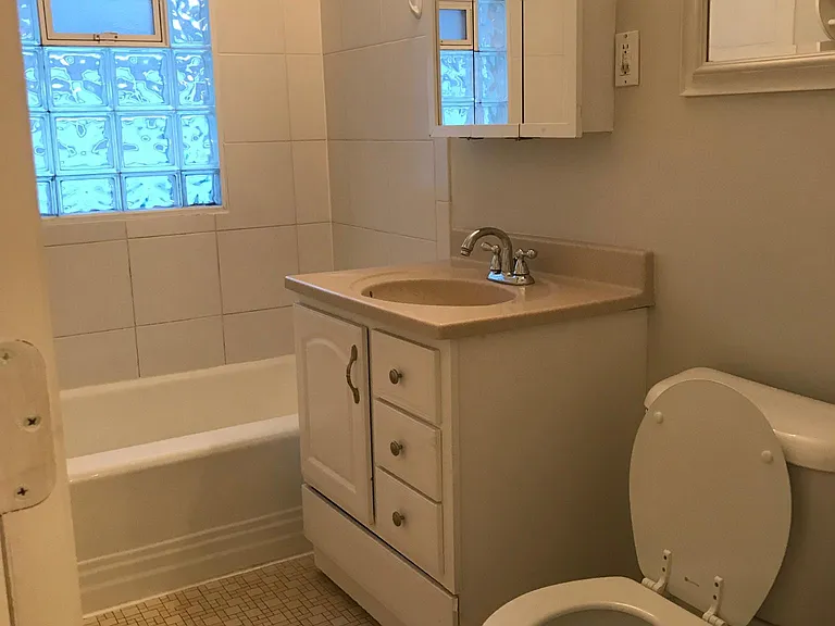 5547 Garfield Ave — Photo 10