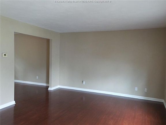 5th image of 2012 Beechwood Dr