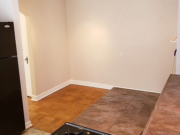 5th image of 4171 Allendale Dr APT 3