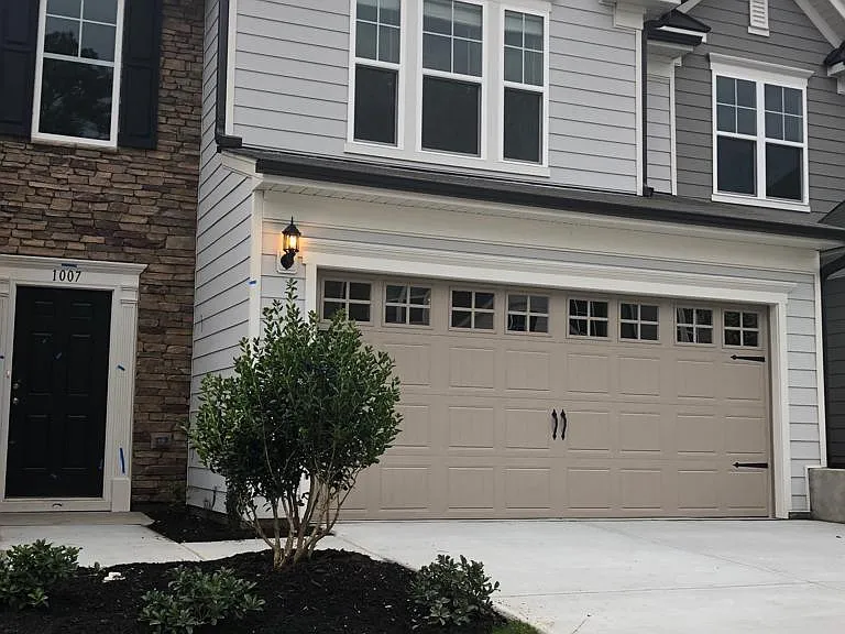 1007 Saffron Loop — Photo 1