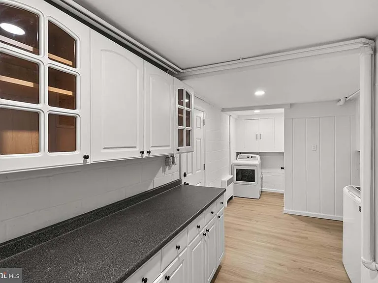 10242 Stratford Ave — Photo 21