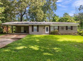 1009 Arlington St, Clinton, MS 39056
