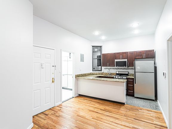 2nd image of 858 9th Ave APT 2F