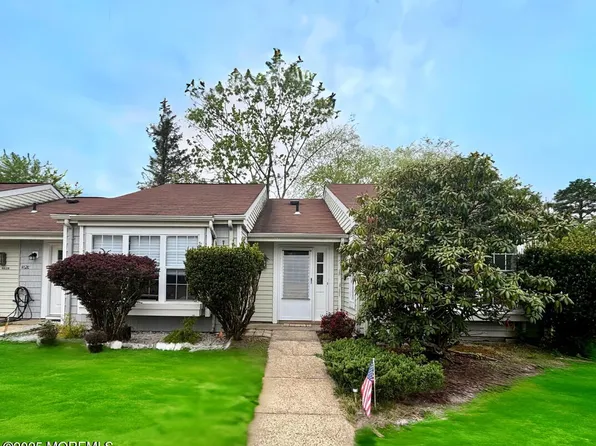 462D Andover Court, Manchester, NJ 08759