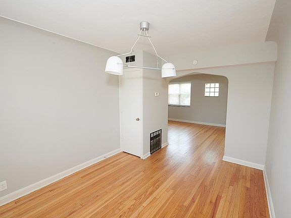 5th image of 5841 Lindenwood Ave APT 2E