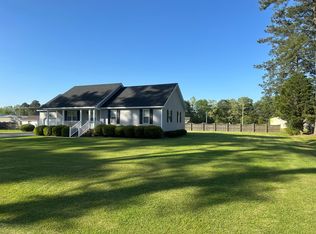 1542 Club House Rd, Elizabeth City, NC 27909
