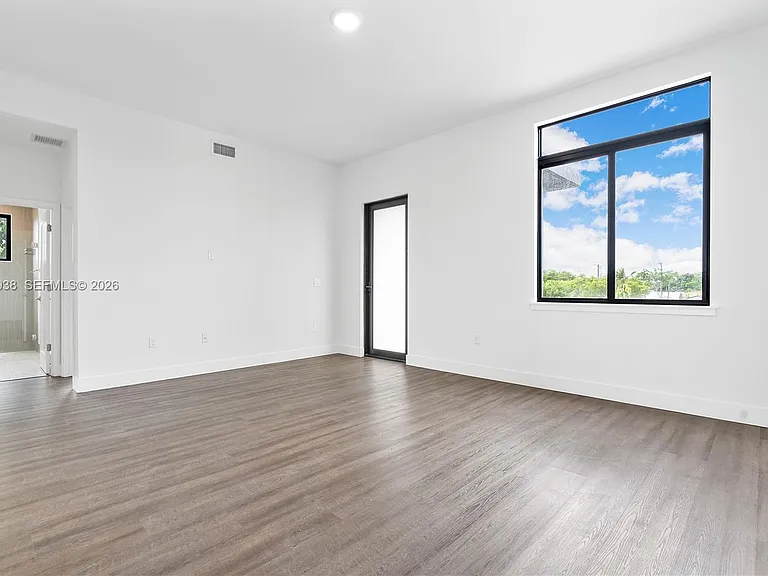 440 E 16th St #436 — Photo 8