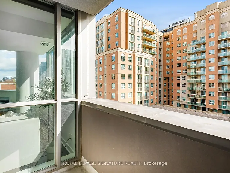 320 Richmond St E #603 — Photo 41