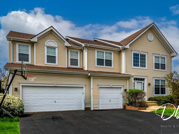 1218 Pine Tree Dr, Lake Villa, IL 60046