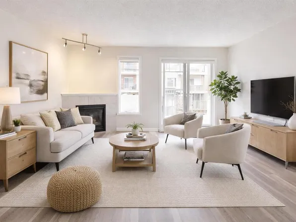 70 SW Panamount Dr NW #2101, Calgary, AB T3K 6G8