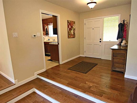 3rd image of 3125 Moreland Ct