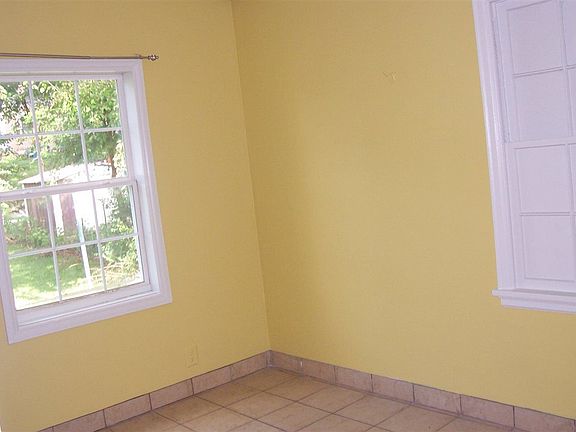 5th image of 6218 S 32nd St