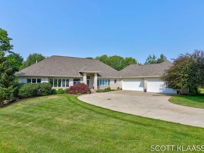 2322 Cascade Lakes Cir SE, Grand Rapids, MI, 49546