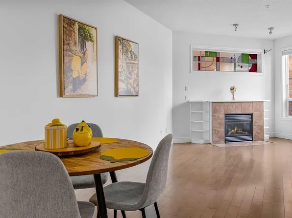 2040 SE 35th Ave SW #2, Calgary, AB T2T 2E1