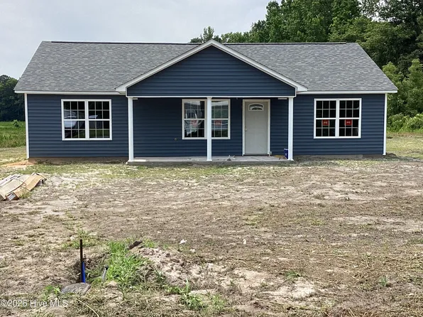 216 Hc Powers Road, Wallace, NC 28466