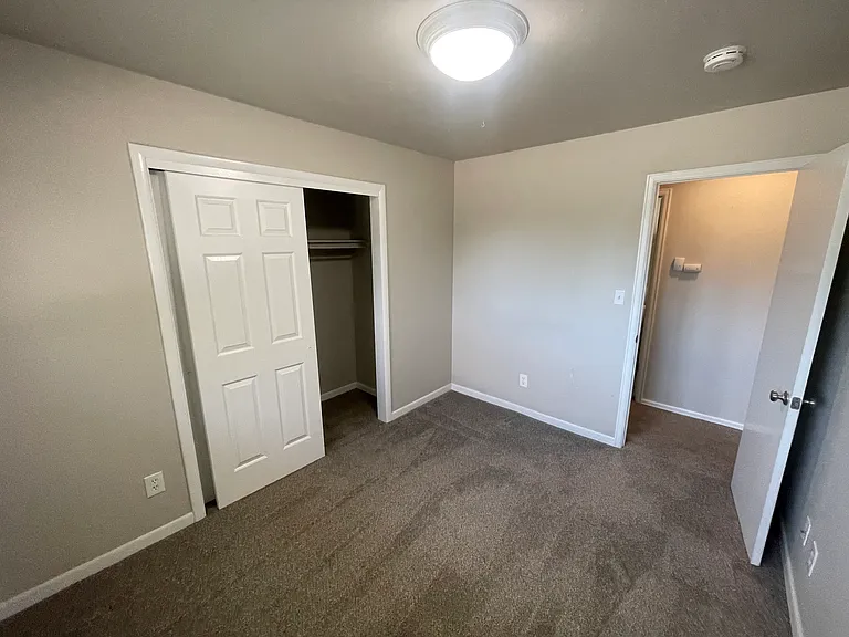 1539 Pratt St — Photo 14