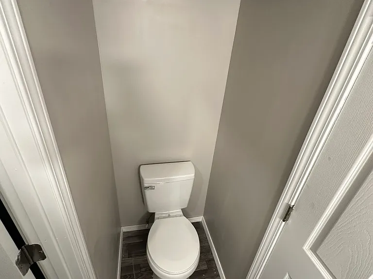 1201 Ada St — Photo 14