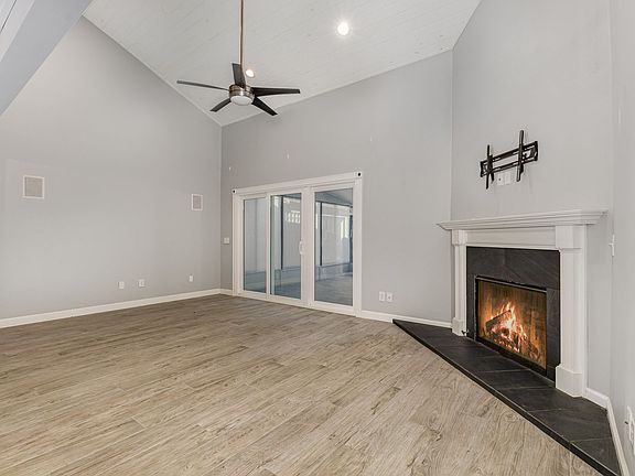 5th image of 1250 Admiralty Blvd