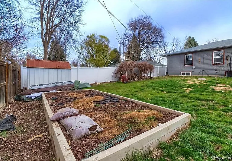 4757 S Jason St — Photo 31