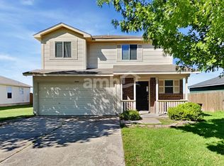 2909 Tyler Ln, Taylor, TX 76574