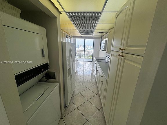 5th image of 210 174th St APT 2110