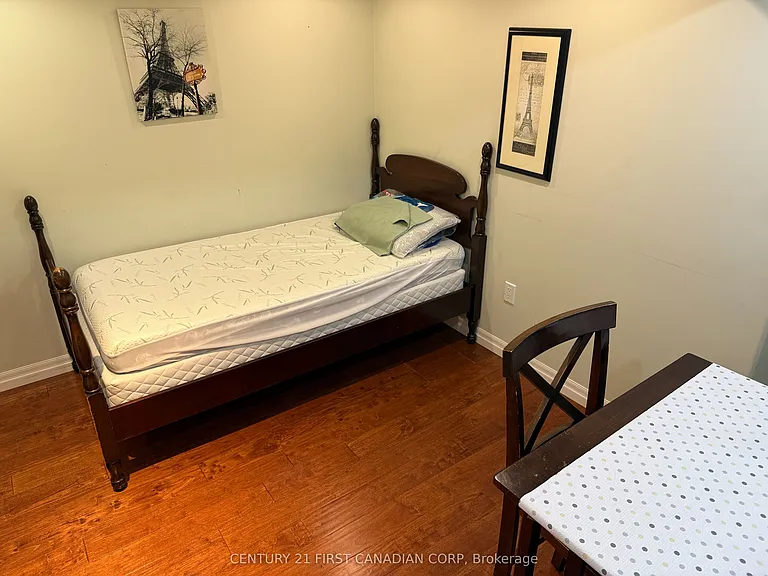 49 Woodward Ave — Photo 19