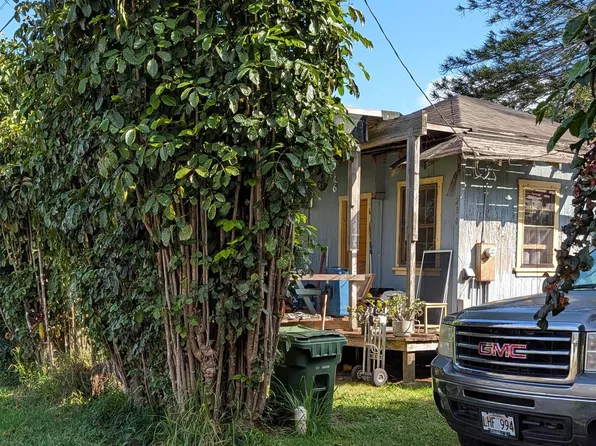 230 Gay St, Lanai City, HI 96763