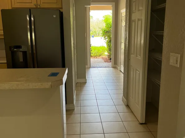 404 SE Bloxham Way, Stuart, FL 34997