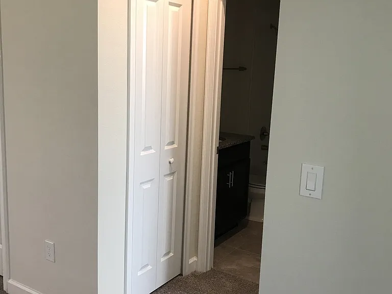 11131 Sycamore Woods Dr — Photo 16