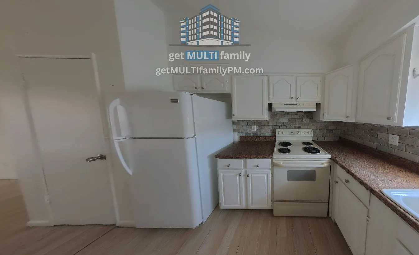 2 bed, 1.0 bath, 729 sqft, $1,100 — Photo 1