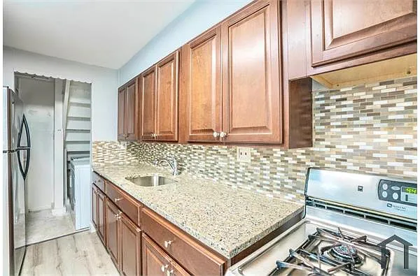 Building Photo - 1620 Lyle Ct
