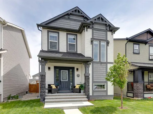 228 W Hillcrest Rd SW, Airdrie, AB T4B 4J8