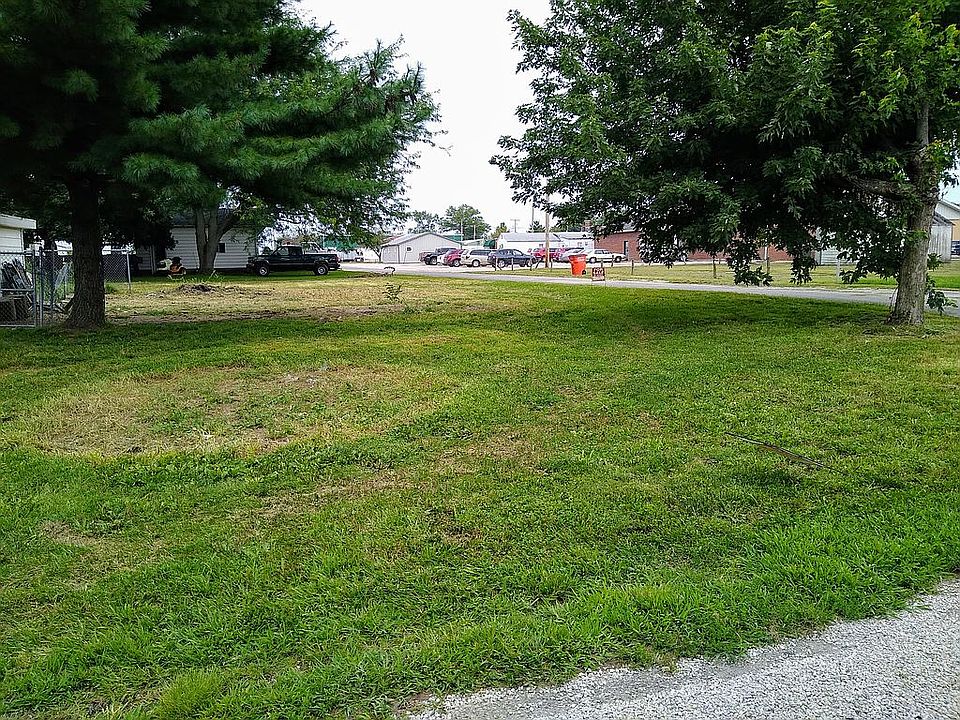 2nd image of LOT 3 W South 1st St