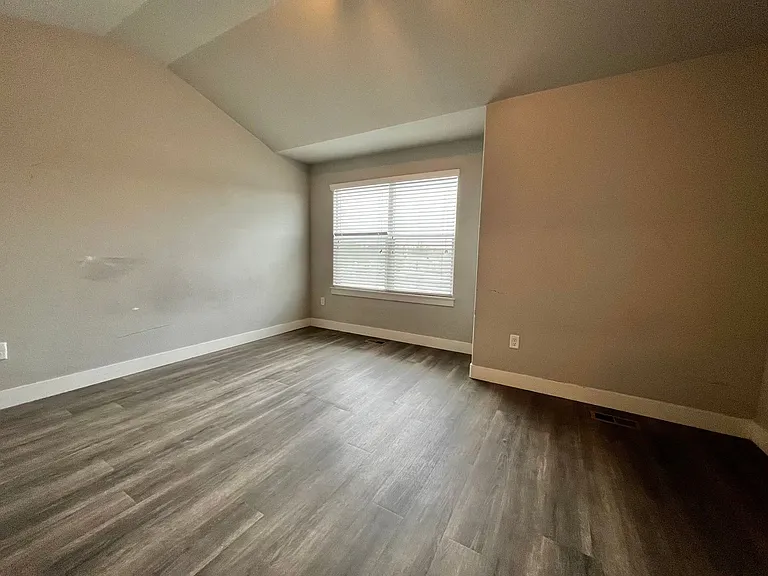 6460 Orchard Park Dr #2 — Photo 14