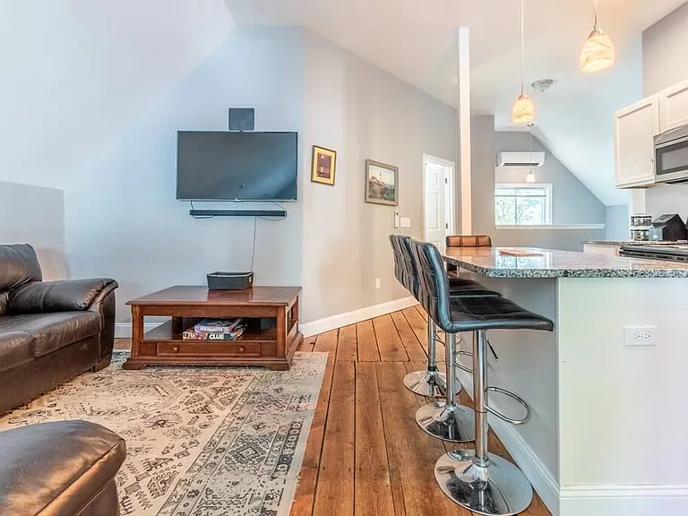 15 Fern Park Ave. — Photo 133