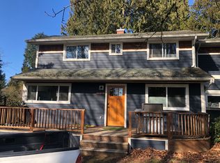 11010 Goodwin Way NE UNIT B, Seattle, WA 98125
