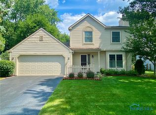 3850 Farmbrook Dr, Sylvania, OH