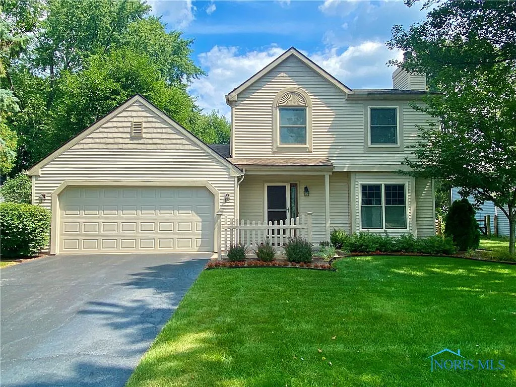 3850 Farmbrook Dr photo 1