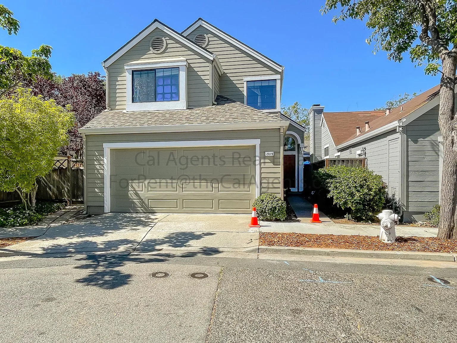 3 bed, 2.5 bath, 1525 sqft, $4,700 — Photo 2