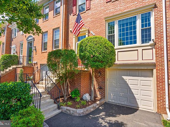 2nd image of 7439 Collins Meade Way