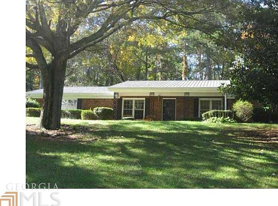 2nd image of 104 Garden Lake Dr