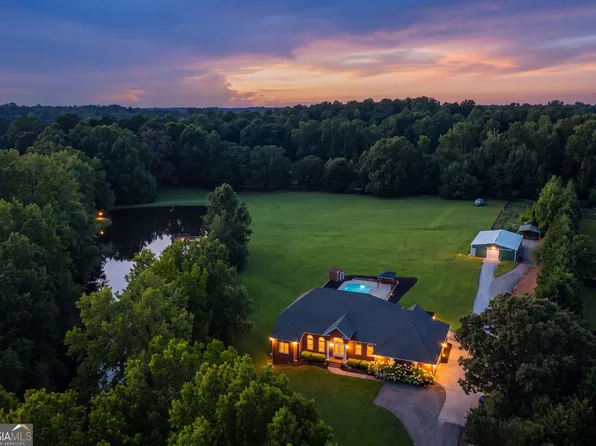 5240 Chestwick Pl, Cumming, GA 30040