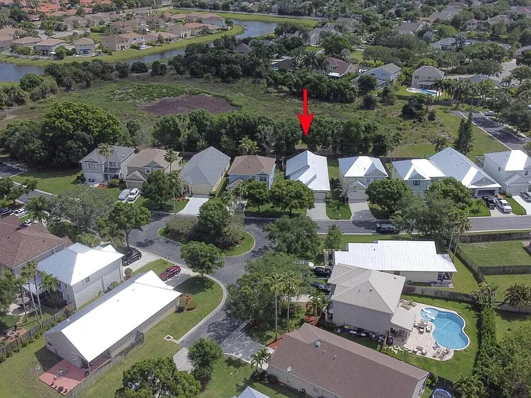 3129 SW Solitaire Palm Dr — Photo 32