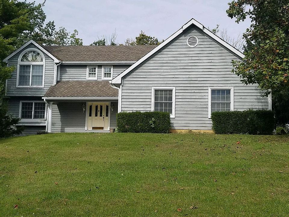 1st image of 8988 Symmes Trace Ct