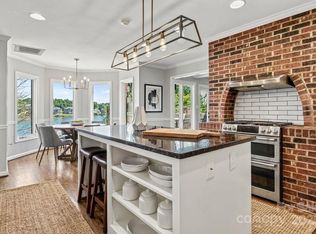 476 44th Avenue Dr NW, Hickory, NC 28601