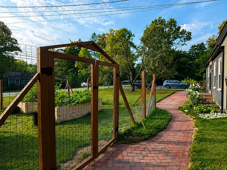 33 Northwood Dr — Photo 3