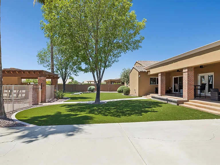 9023 W Patrick Ln — Photo 42
