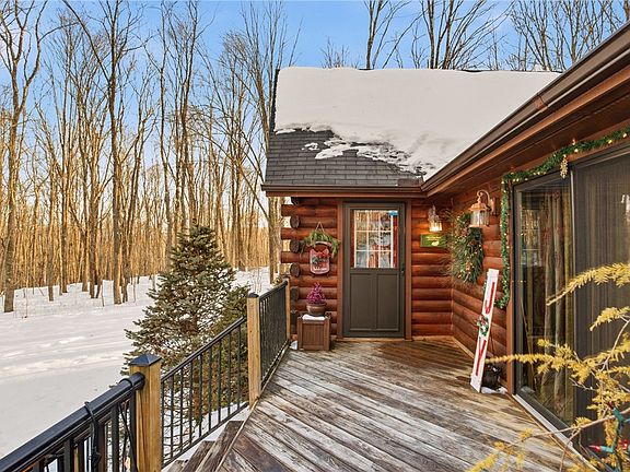 4th image of 280 Corn Cob Ln